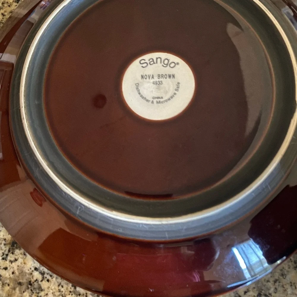 Sango Nova Brown 4933 Stoneware 2 Dinner Plates 4 Bowls Two Toned Dinnerware Set